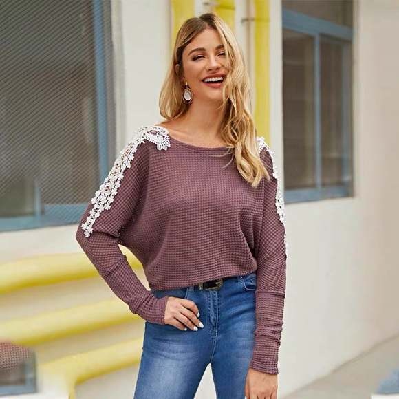 Contrast Pearl Appliques Boat Neck Tee - Picture 4 of 5